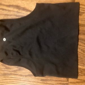 Black workout top